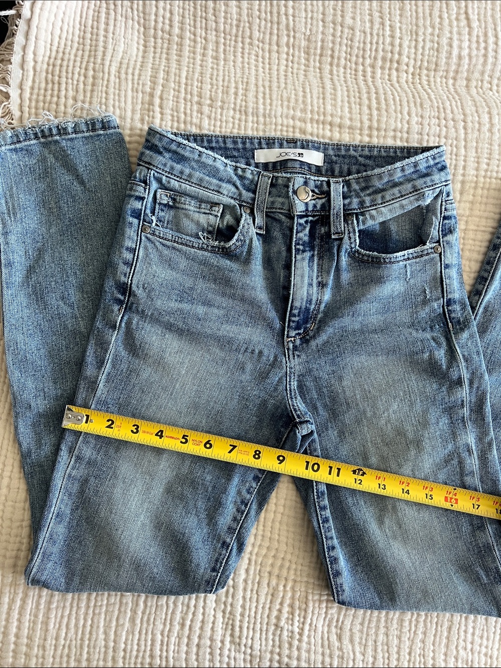 Joe's Jeans Light Blue High-Rise Denim Jeans - Picture 8 of 13